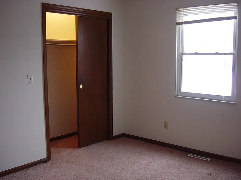 1678 Hightower Dr — Photo 5