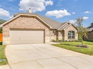 117 Lauren Ct, Joshua, TX 76058