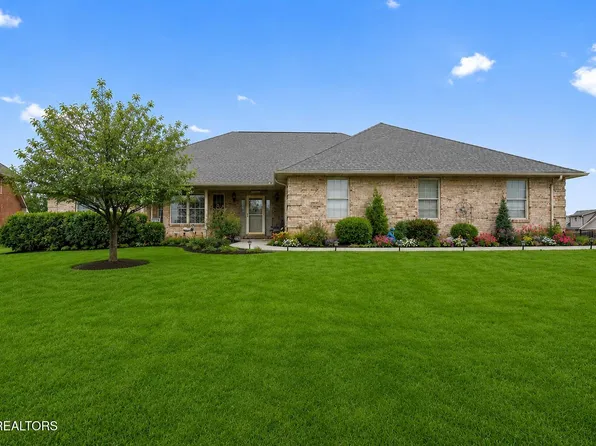 1816 Placid Dr, Sevierville, TN 37862