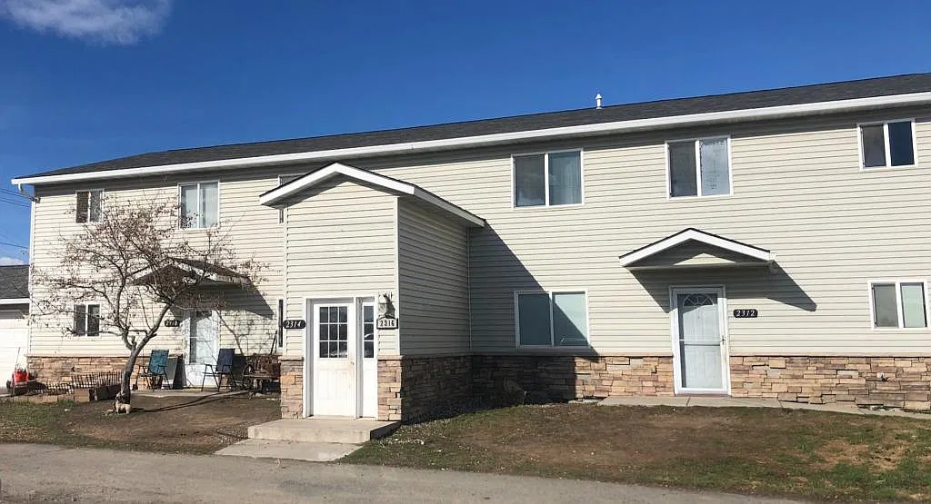 2312 Lake Helena Dr — Photo 1