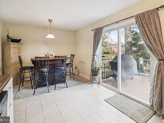 5th image of 206 Michele Cir