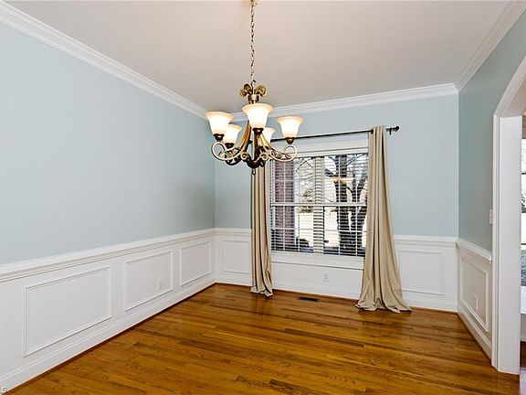 5th image of 7792 Crabtree Valley Ct