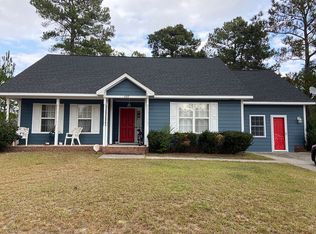 107 Raymond St, Raeford, NC 28376