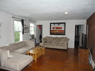 Rented by Aimee Grodanz, LREB