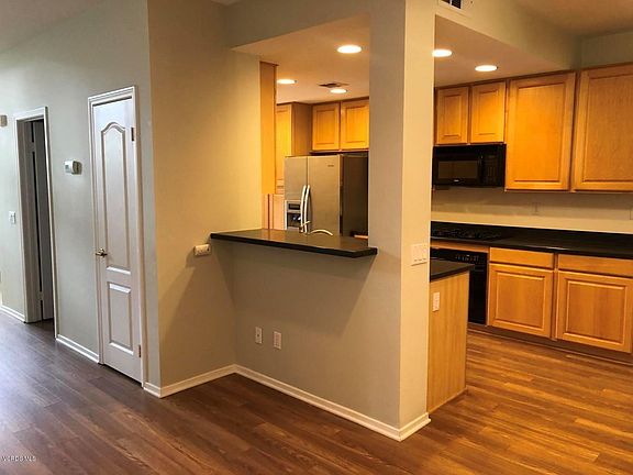 3rd image of 677 Lariate Ln Unit C