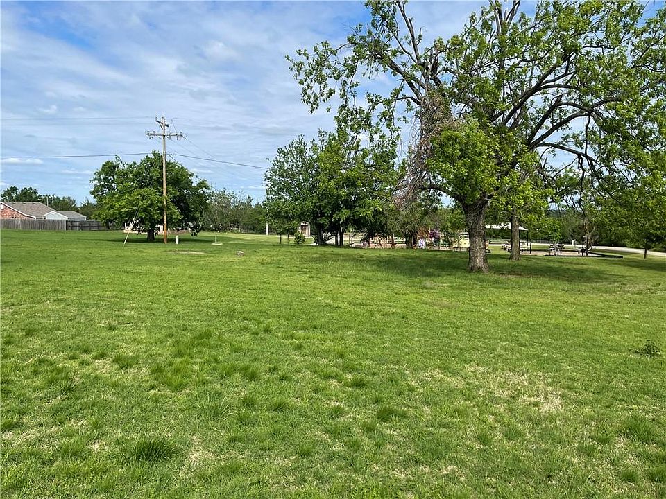 2nd image of Main St