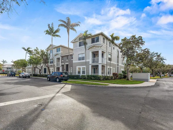 1012 Shoma Drive, Royal Palm Beach, FL 33414
