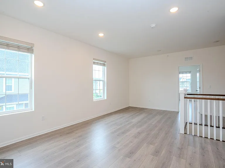 2601 American Pl — Photo 29