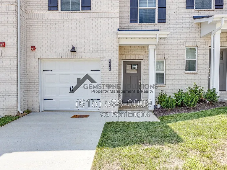 204 Douglas Bend Rd #1402 — Photo 2