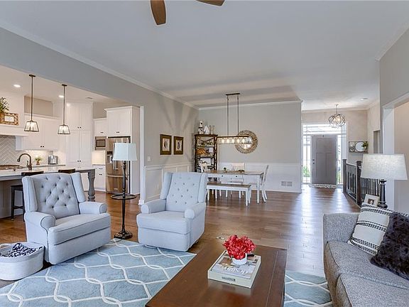 5th image of 1806 Red Orchard Dr