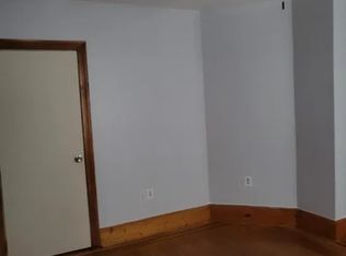 30 W Kings Hwy #B, Mount Ephraim, NJ 08059