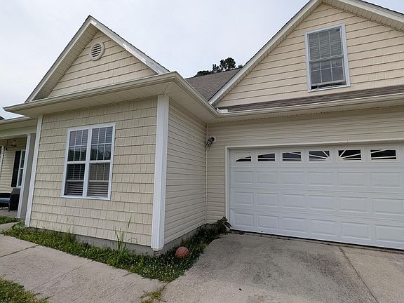 3rd image of 153 Watersfield Road