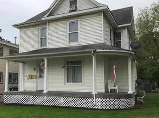 425 1st St NE, Mason City, IA 50401