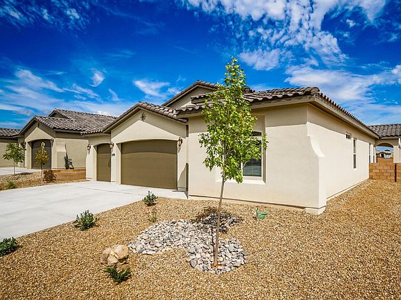 Front Exterior - Marilyn Lomas Encantadas