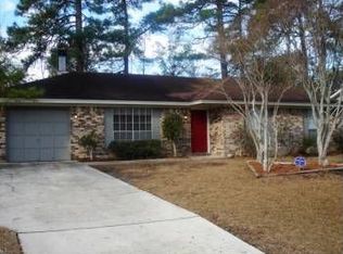 54 Rivers Bend Dr, Savannah, GA 31406