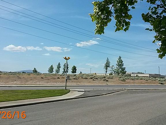 2nd image of 480 Glenn Hill Ave
