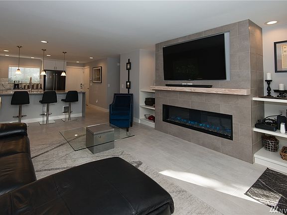 3rd image of 404 4th Ave #404
