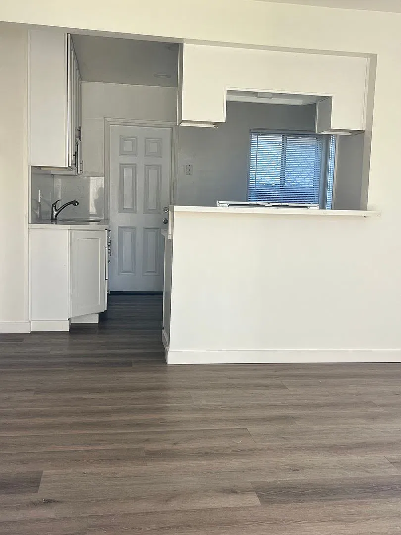 4105 Pacific Crown Villas- PB — Photo 2