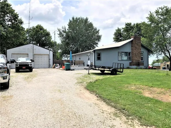 1931 Parker Ave, Osawatomie, KS 66064