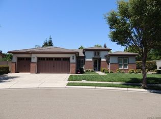1217 Maple Leaf Ct, Manteca, CA 95336
