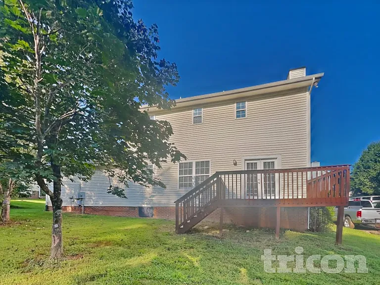 5708 Green Apple Dr — Photo 16