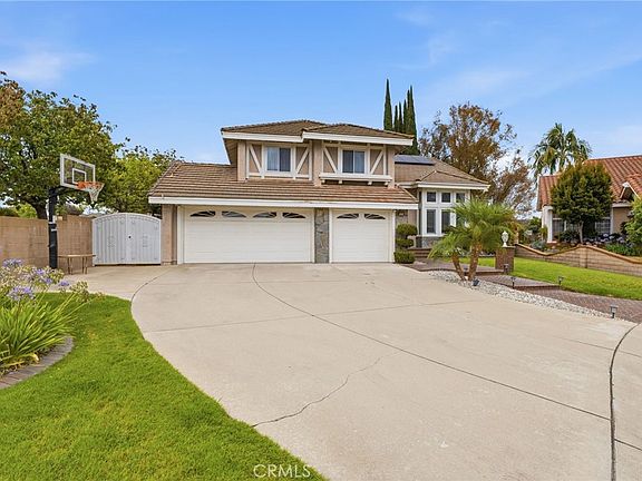3rd image of 108 Magnolia Cir