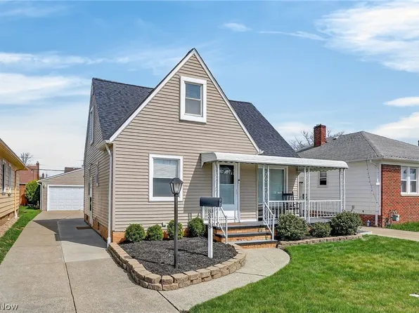 8318 Lanyard Dr, Parma, OH 44129