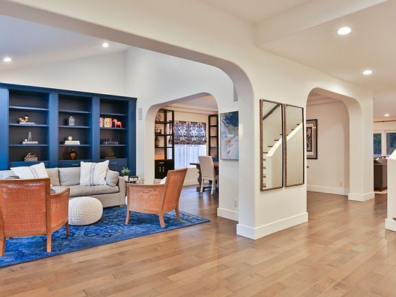 5th image of 4054 Camellia Ave