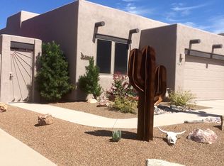 12 Ahinahina Pl, Kula, HI 96790