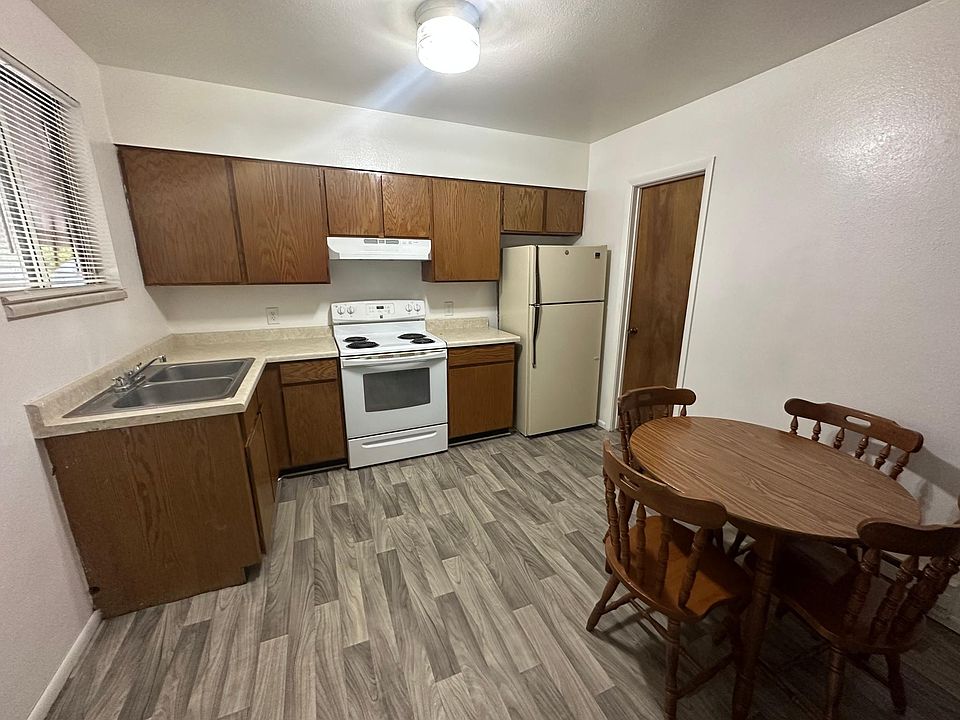 Dining / Kitchen