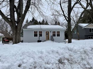 2666 Gresham Ave N, Oakdale, MN 55128