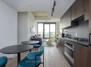 2720 Dundas St W #801, Toronto, ON M6P 0C3