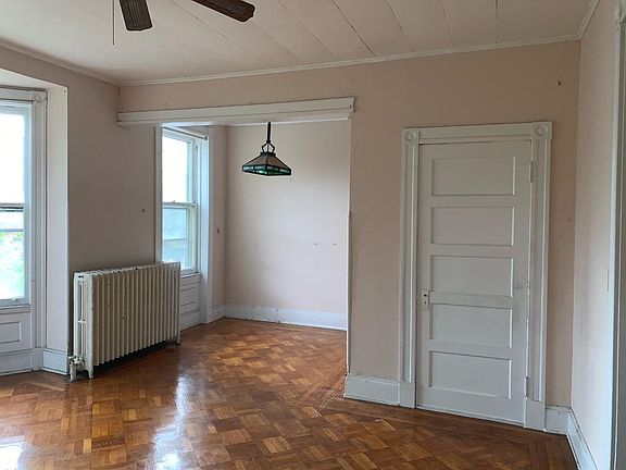 3rd image of 562 Madison Ave #2