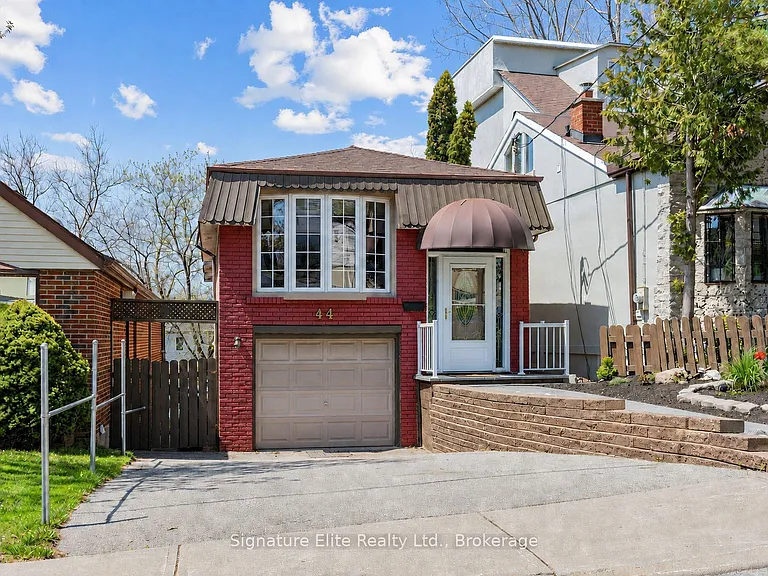 44 Westbourne Ave — Photo 2