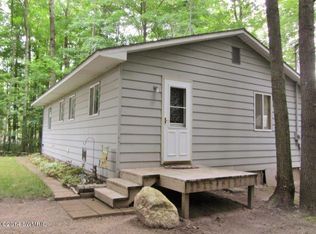 3381 Riverview Dr, Hersey, MI 49639
