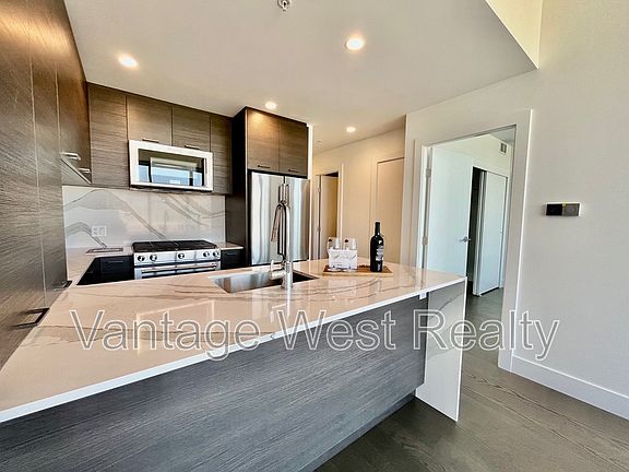 3rd image of 1181 Sunset Dr #2508