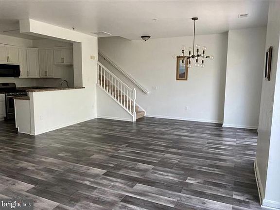 2nd image of 1824 Cedar Cove Way #201