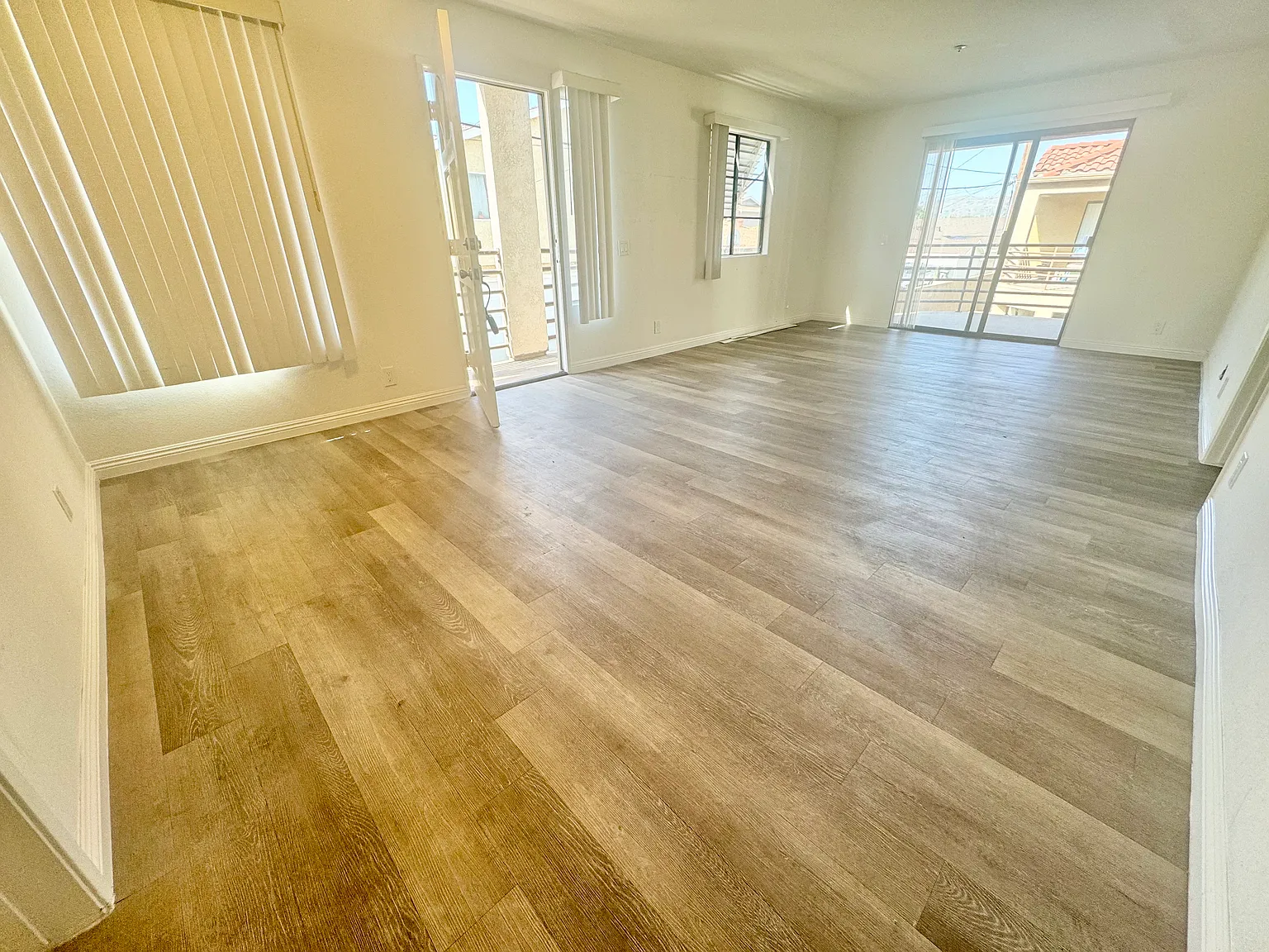 Laurel Apartments — Photo 4