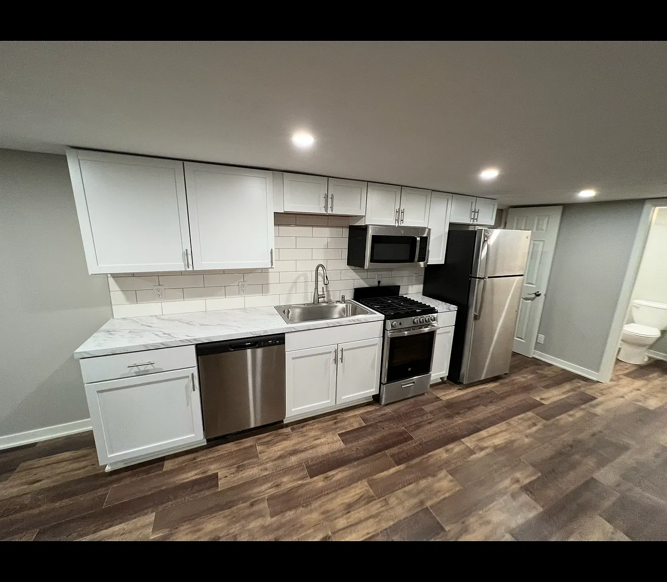 Studio, 650 sqft, $730 — Photo 1