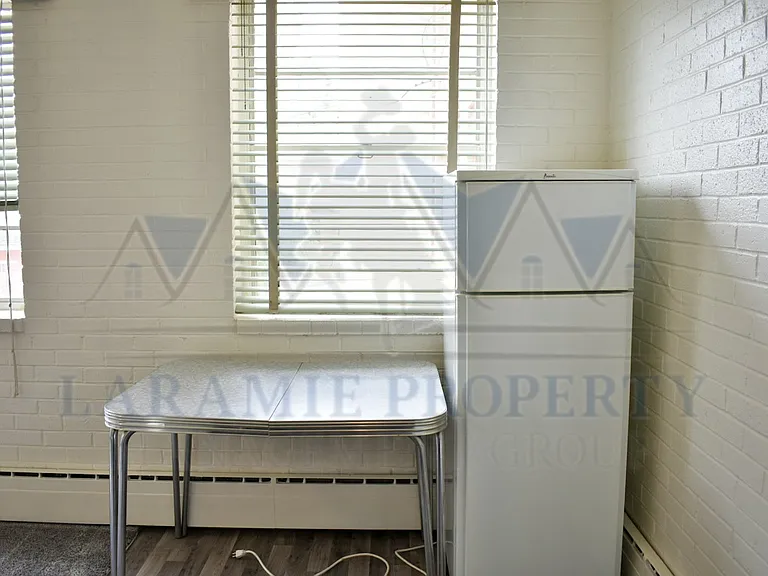 305 S 10th St #15 — Photo 7