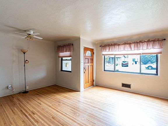 5th image of 809 Ortiz Dr NE