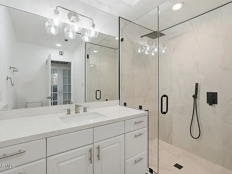 8614 E Jackrabbit Rd — Photo 32