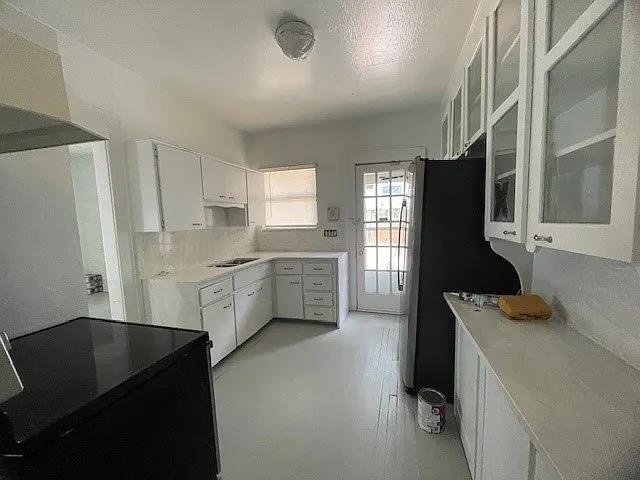2 bed, 1100 sqft, $1,750 — Photo 2