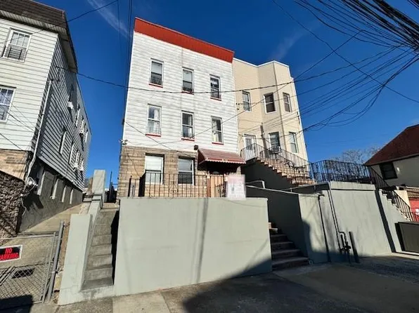 1612 Haight Avenue, Bronx, NY 10461
