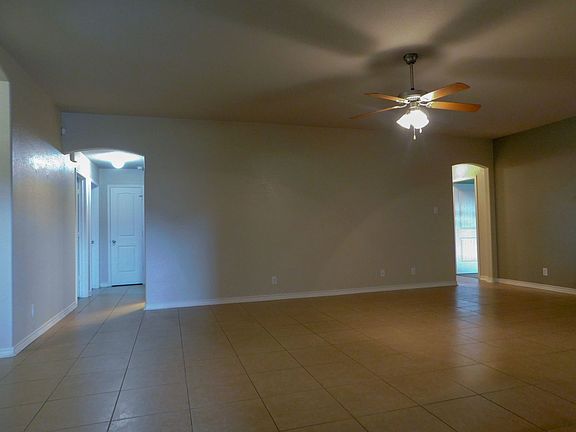 5th image of 2710 Montague County Dr