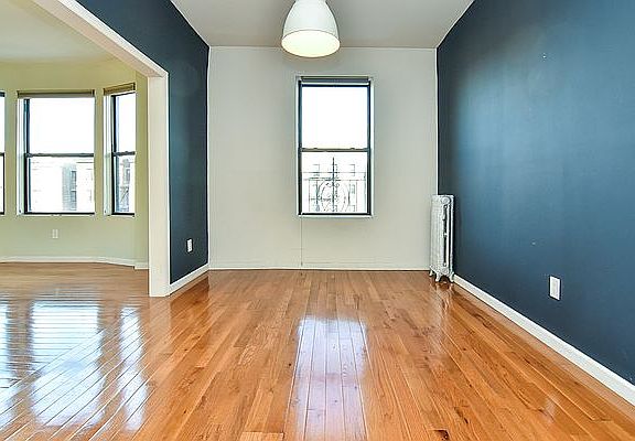 4th image of 3427 Broadway #6A