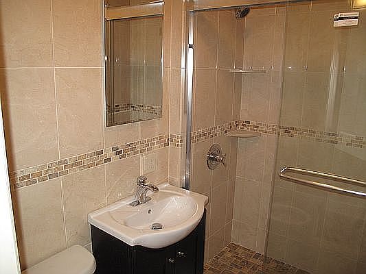 4th image of 381 6th Ave #3