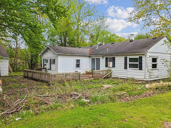 2nd image of 2071 Beyer Ln