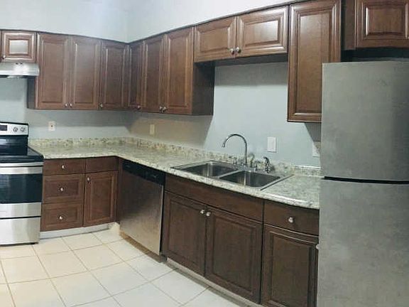 5th image of 5955 Bahama Ct