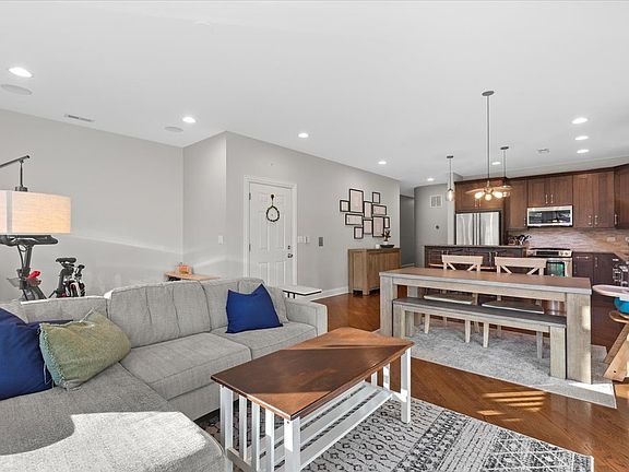 3rd image of 2530 N Ashland Ave APT 2N